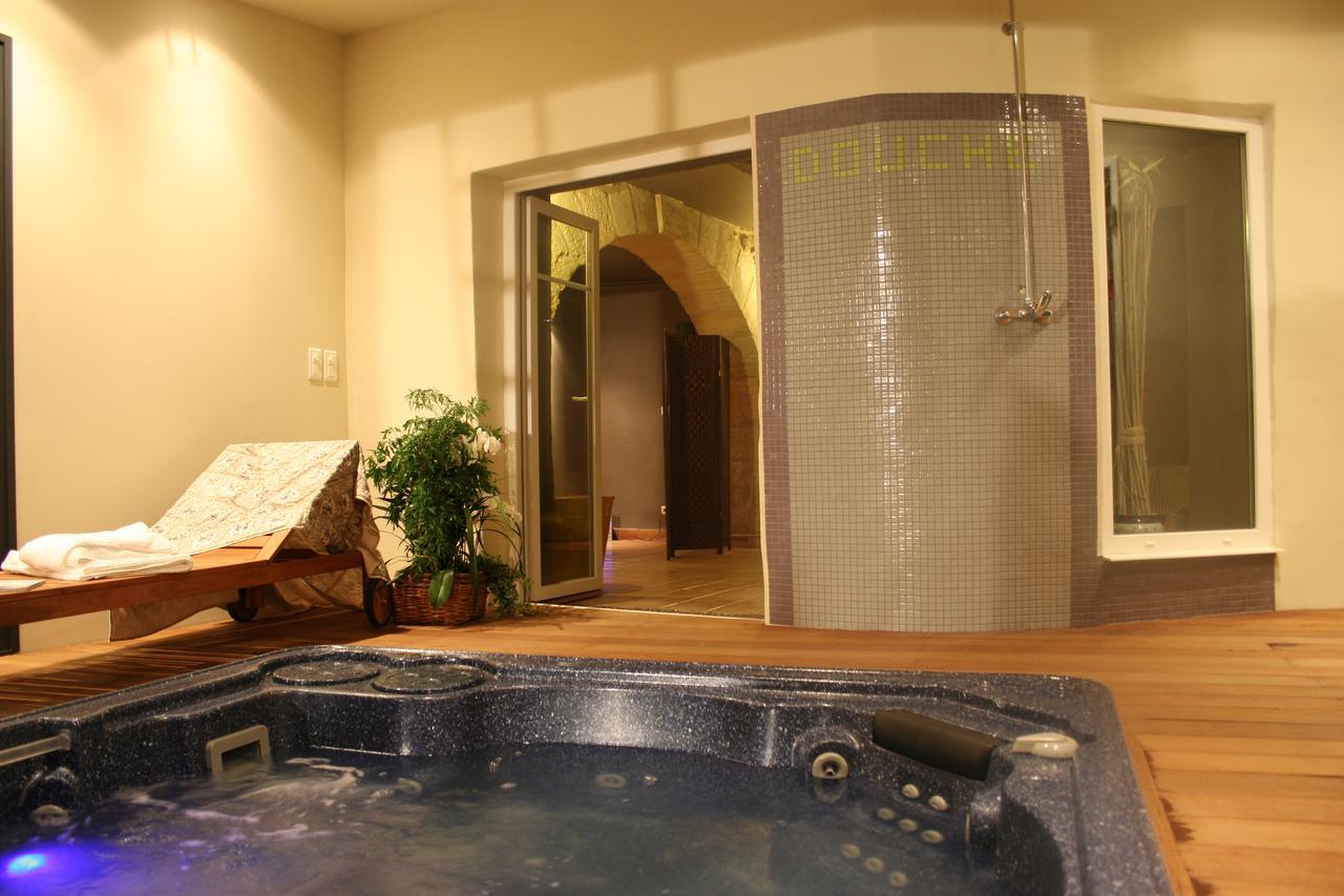 Esprit D'Ailleurs Bed and Breakfast Baillargues Buitenkant foto